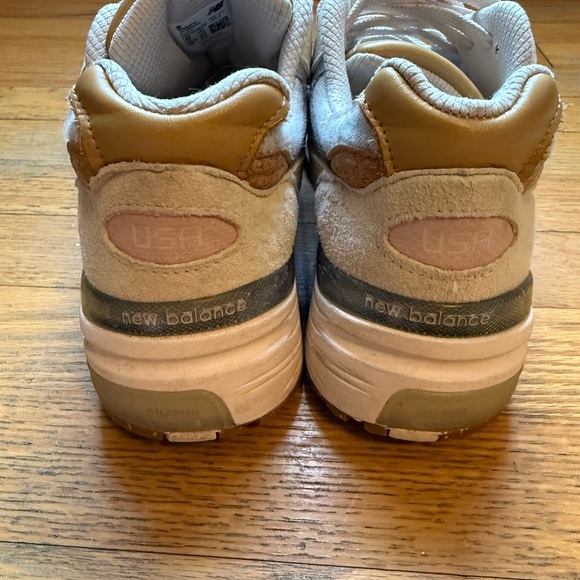 New Balance 992 MiUSA women’s 9 raw silk Sneakers - Picture 5 of 7